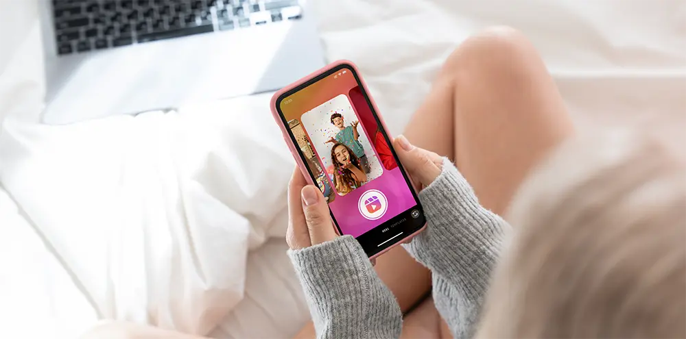 Reichweite erweitern? Hier lernst du aus deinem Video ein Instagram Reel zu erstellen. Bist du ein mal in die Welt des Instagram Reels erstellen eingetaucht, ist keins deiner Videos nicht mehr sicher.