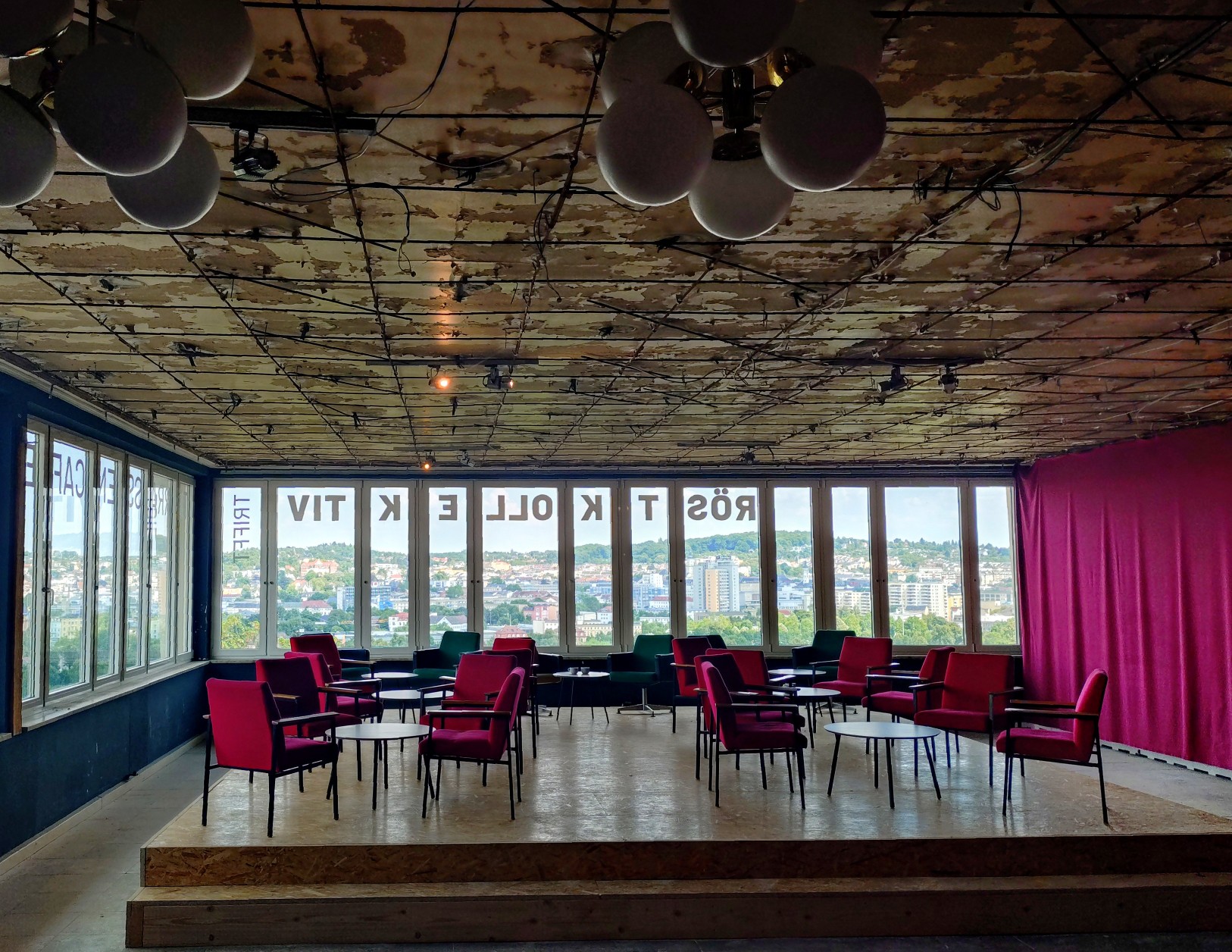 Das Terrassencafé mit Ausblick über Gera. Foto: Thomas Laubert.